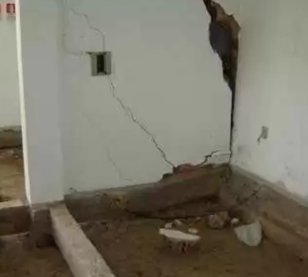 Fissuras de cisalhamento em pilar
